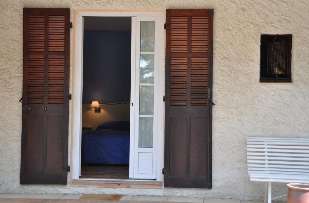 La Cigaliere Otel Le Beausset Oda fotoğraf