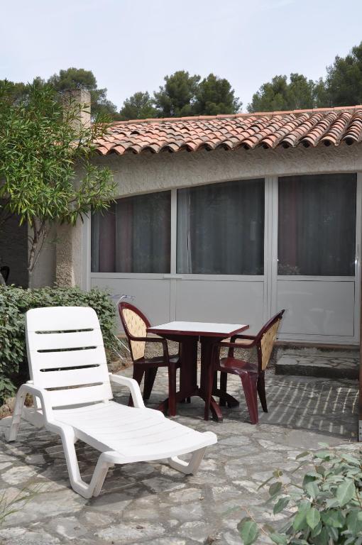 La Cigaliere Otel Le Beausset Oda fotoğraf
