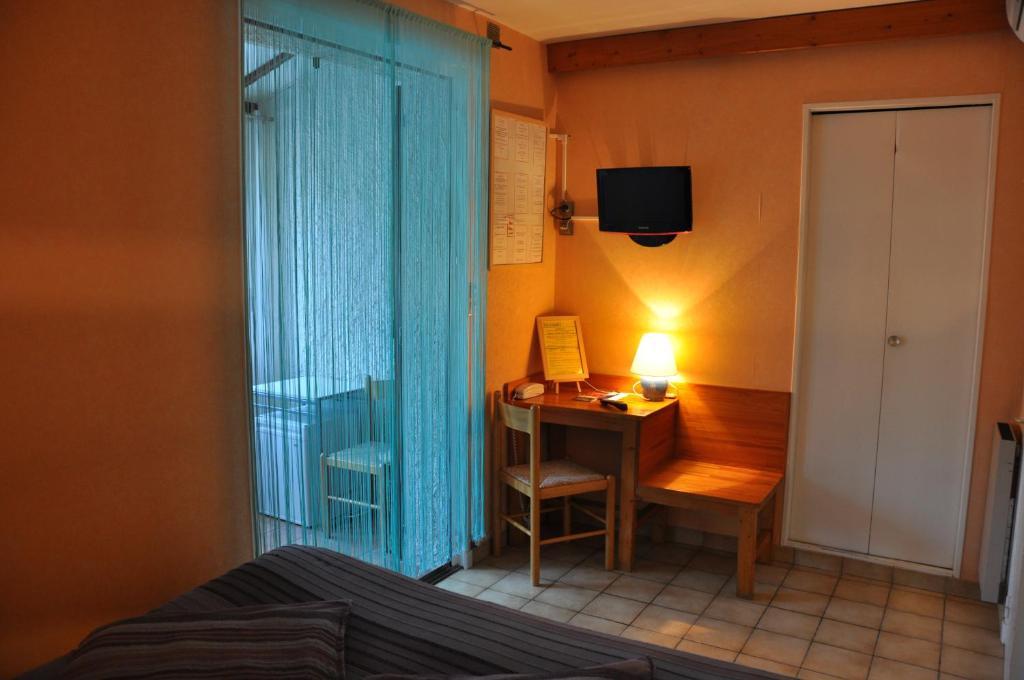 La Cigaliere Otel Le Beausset Oda fotoğraf
