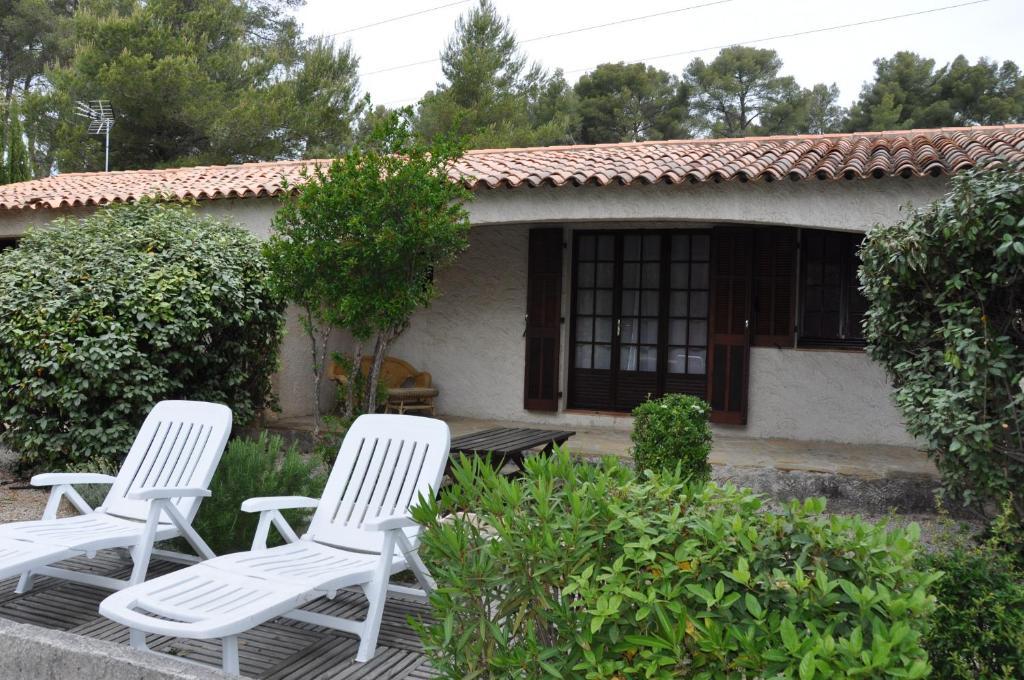 La Cigaliere Otel Le Beausset Oda fotoğraf