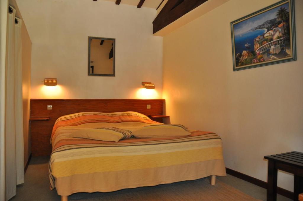 La Cigaliere Otel Le Beausset Oda fotoğraf